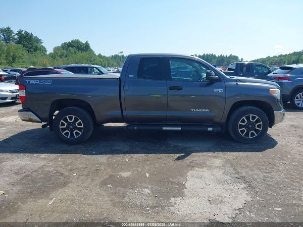 2017 TOYOTA TUNDRA SR5 5.7L V8
