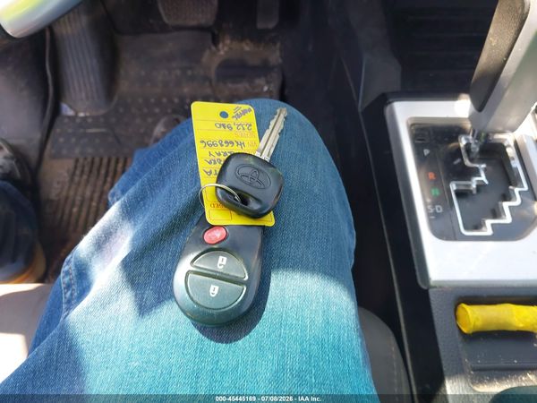 2017 TOYOTA TUNDRA SR5 5.7L V8