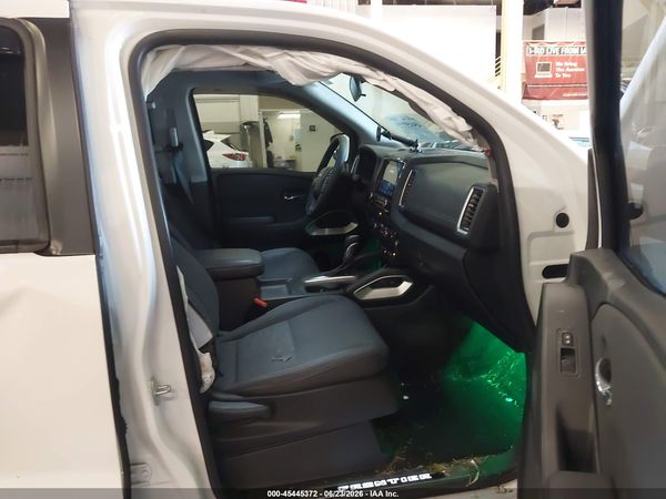 2022 NISSAN FRONTIER SV 4X4
