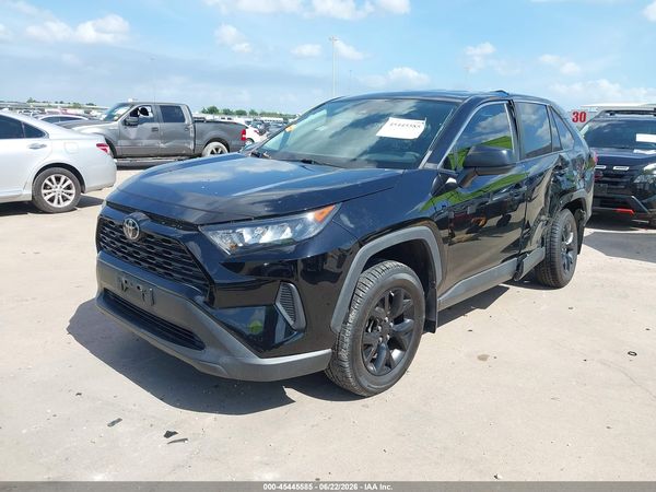 2022 TOYOTA RAV4 LE