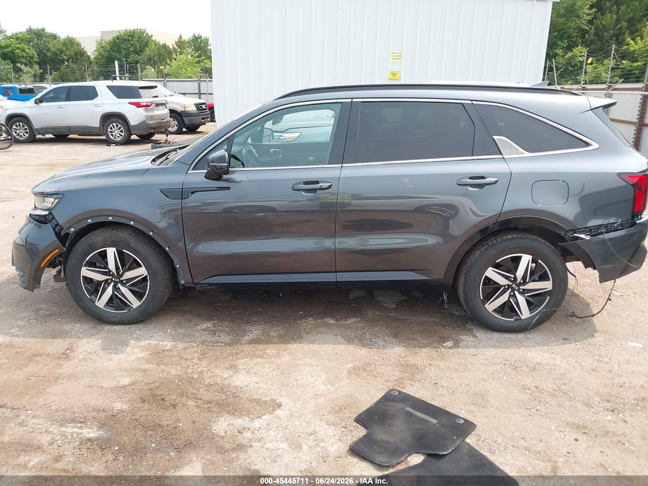 2021 KIA SORENTO S