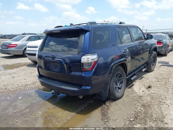 2023 TOYOTA 4RUNNER SR5