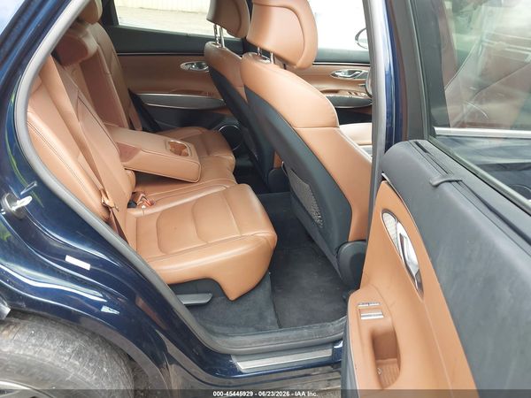 2022 GENESIS GV70 2.5T AWD