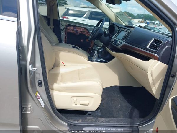 2016 TOYOTA HIGHLANDER LIMITED PLATINUM V6