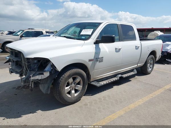 2020 RAM 1500 CLASSIC SLT  4X2 6'4 BOX