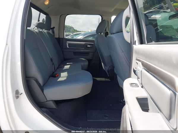2020 RAM 1500 CLASSIC SLT  4X2 6'4 BOX