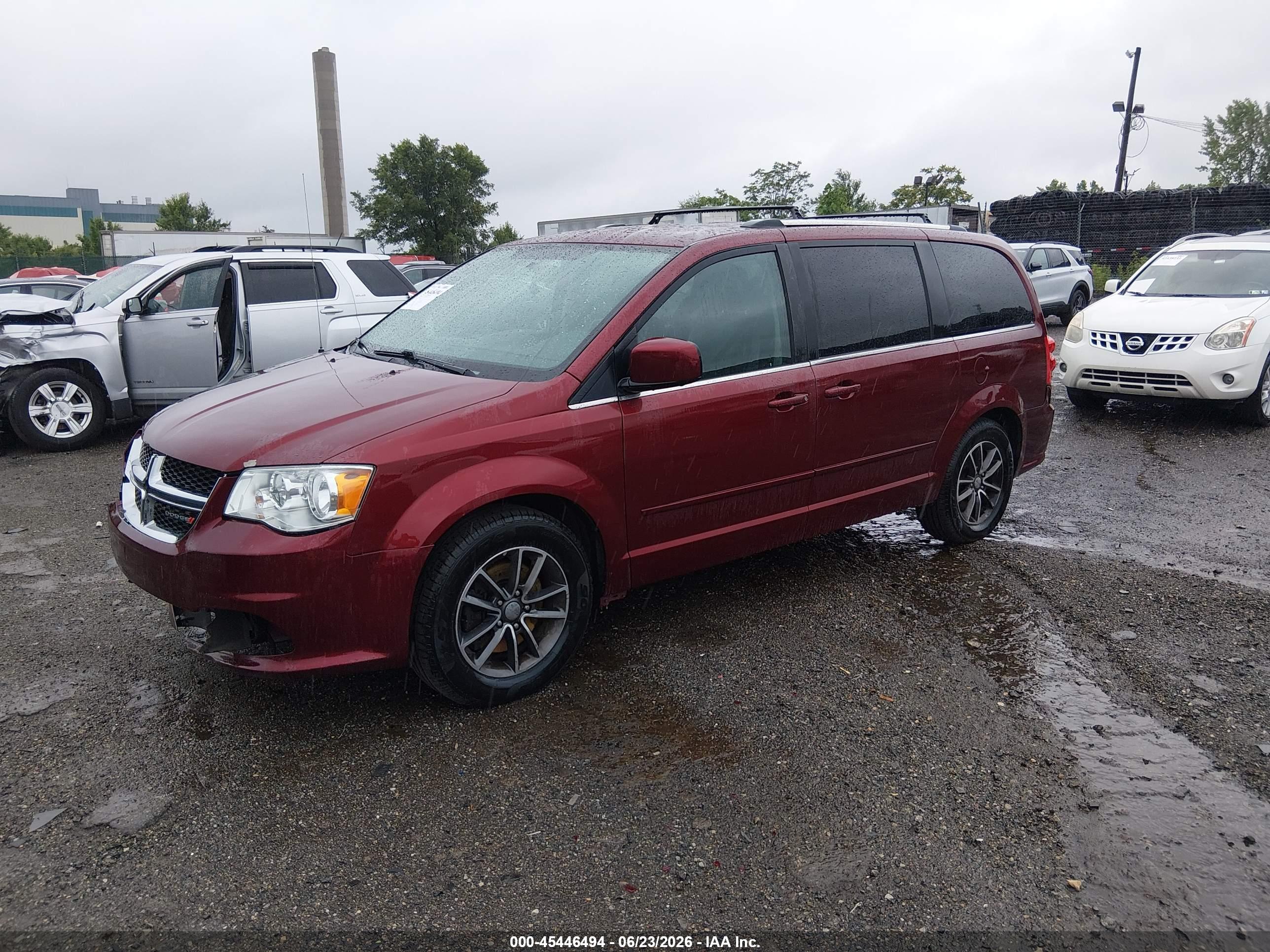 2017 DODGE GRAND CARAVAN SXT — I2