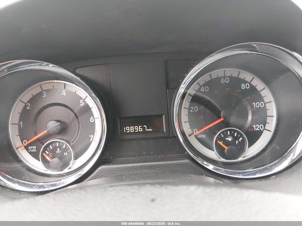 2017 DODGE GRAND CARAVAN SXT — I7