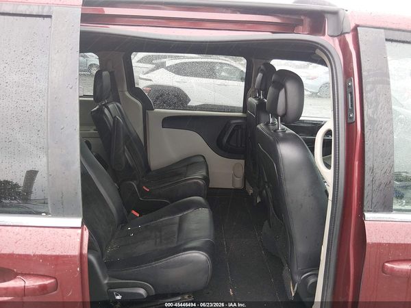 2017 DODGE GRAND CARAVAN SXT — I8
