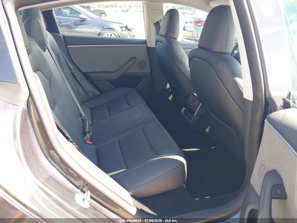 2025 TESLA MODEL 3