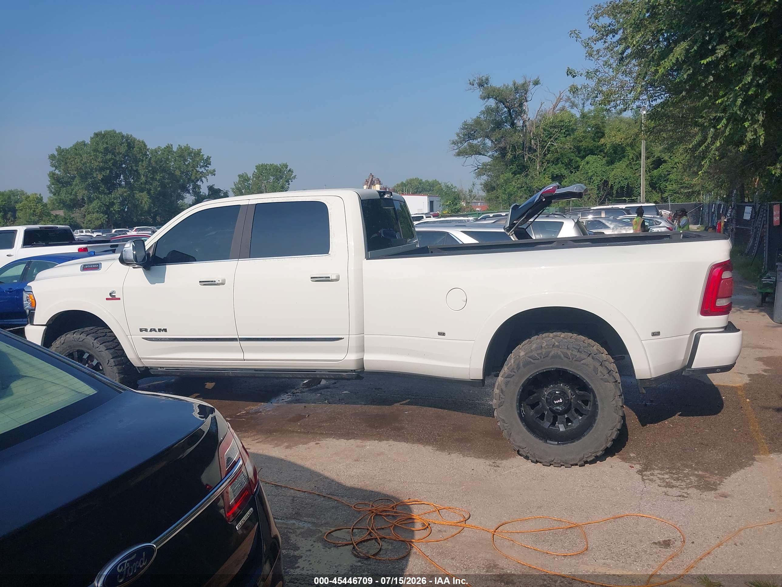 2021 RAM 3500 LIMITED  4X4 8' BOX
