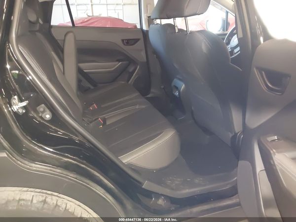 2025 SUBARU CROSSTREK PREMIUM — I8