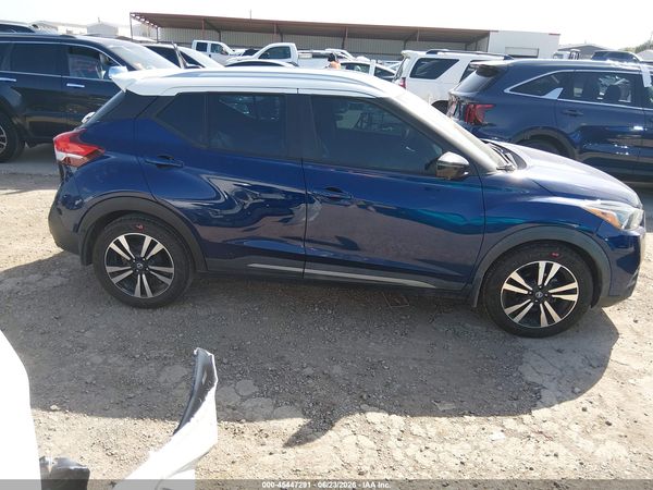 2019 NISSAN KICKS SR