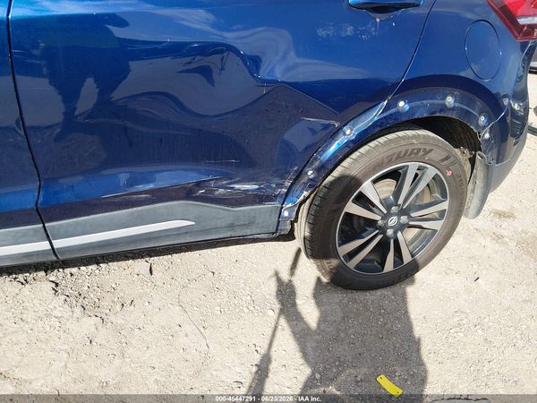 2019 NISSAN KICKS SR