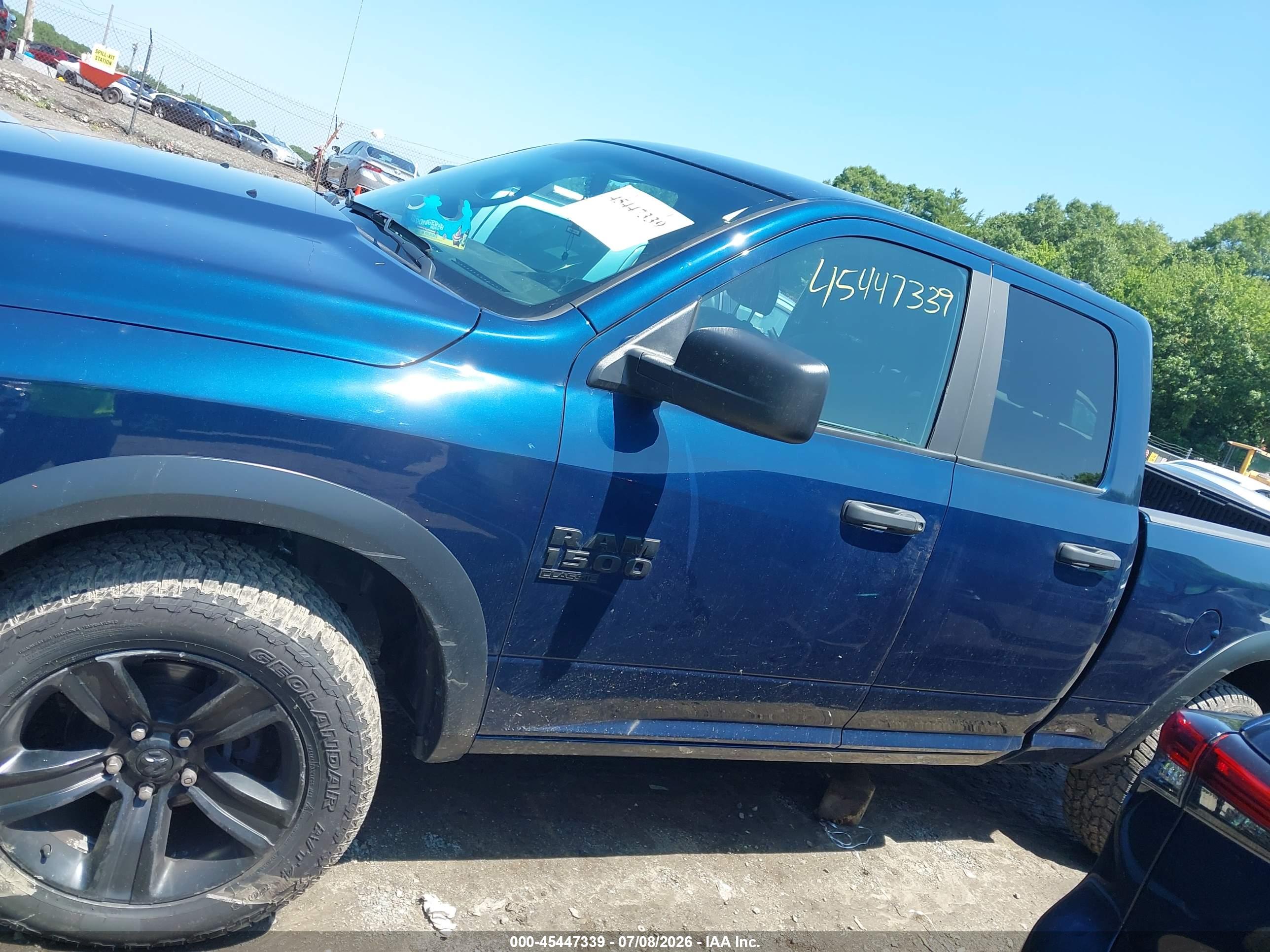 2022 RAM 1500 CLASSIC WARLOCK  4X4 6'4 BOX