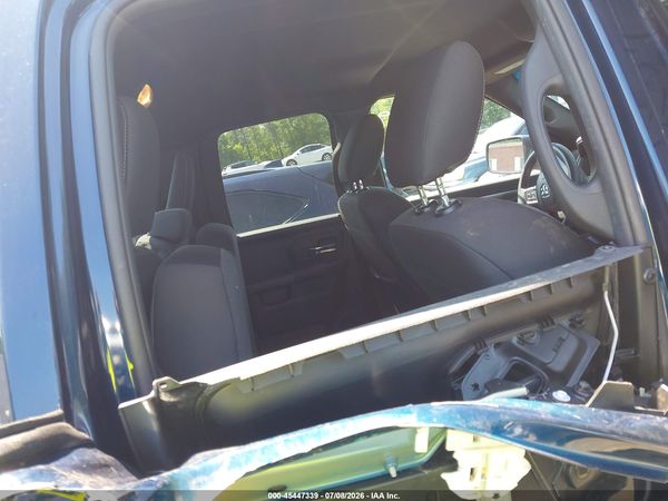 2022 RAM 1500 CLASSIC WARLOCK  4X4 6'4 BOX