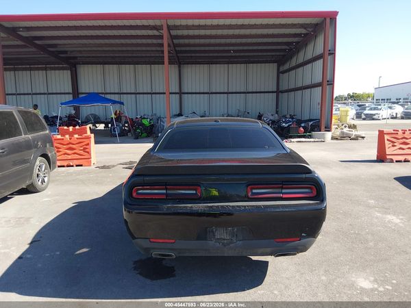 2016 DODGE CHALLENGER SXT