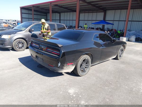 2016 DODGE CHALLENGER SXT