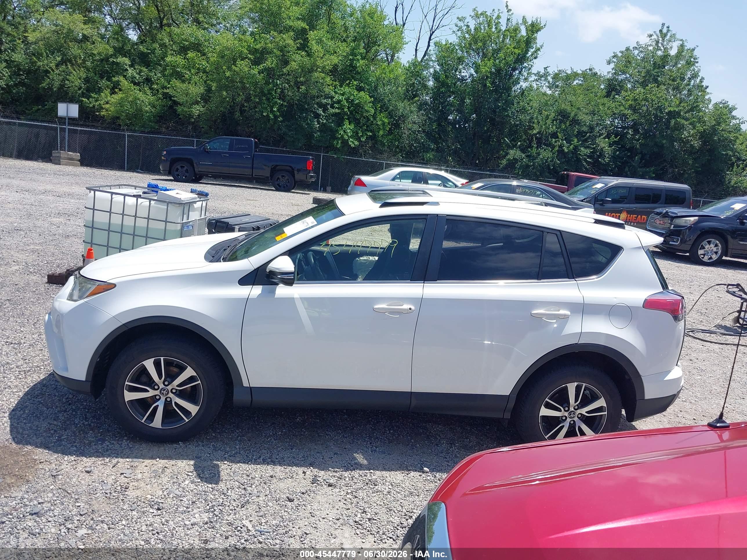 2018 TOYOTA RAV4 XLE