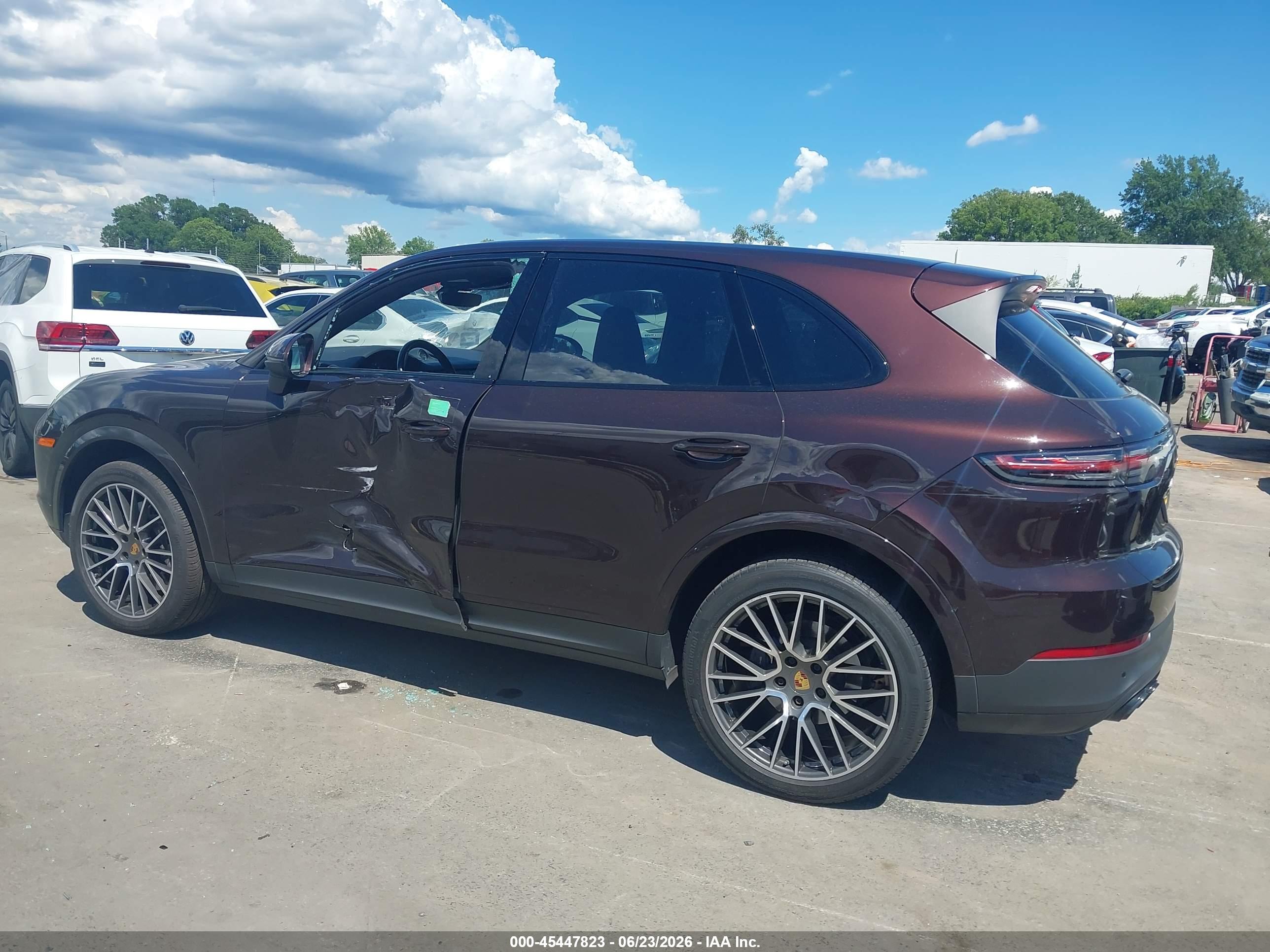 2023 PORSCHE CAYENNE PLATINUM EDITION