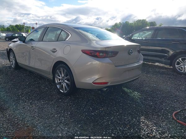 2022 MAZDA MAZDA3 SELECT