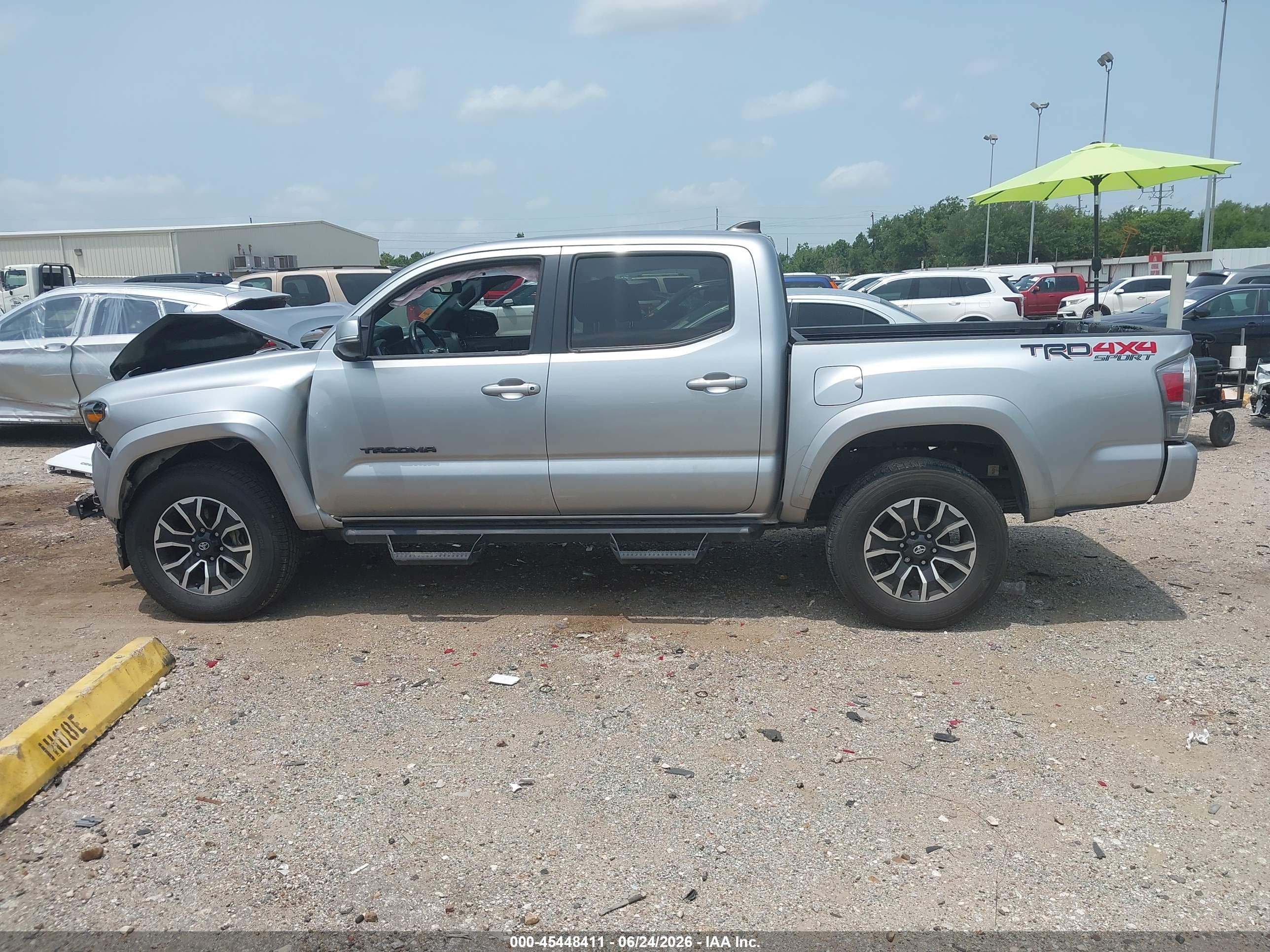2022 TOYOTA TACOMA TRD SPORT