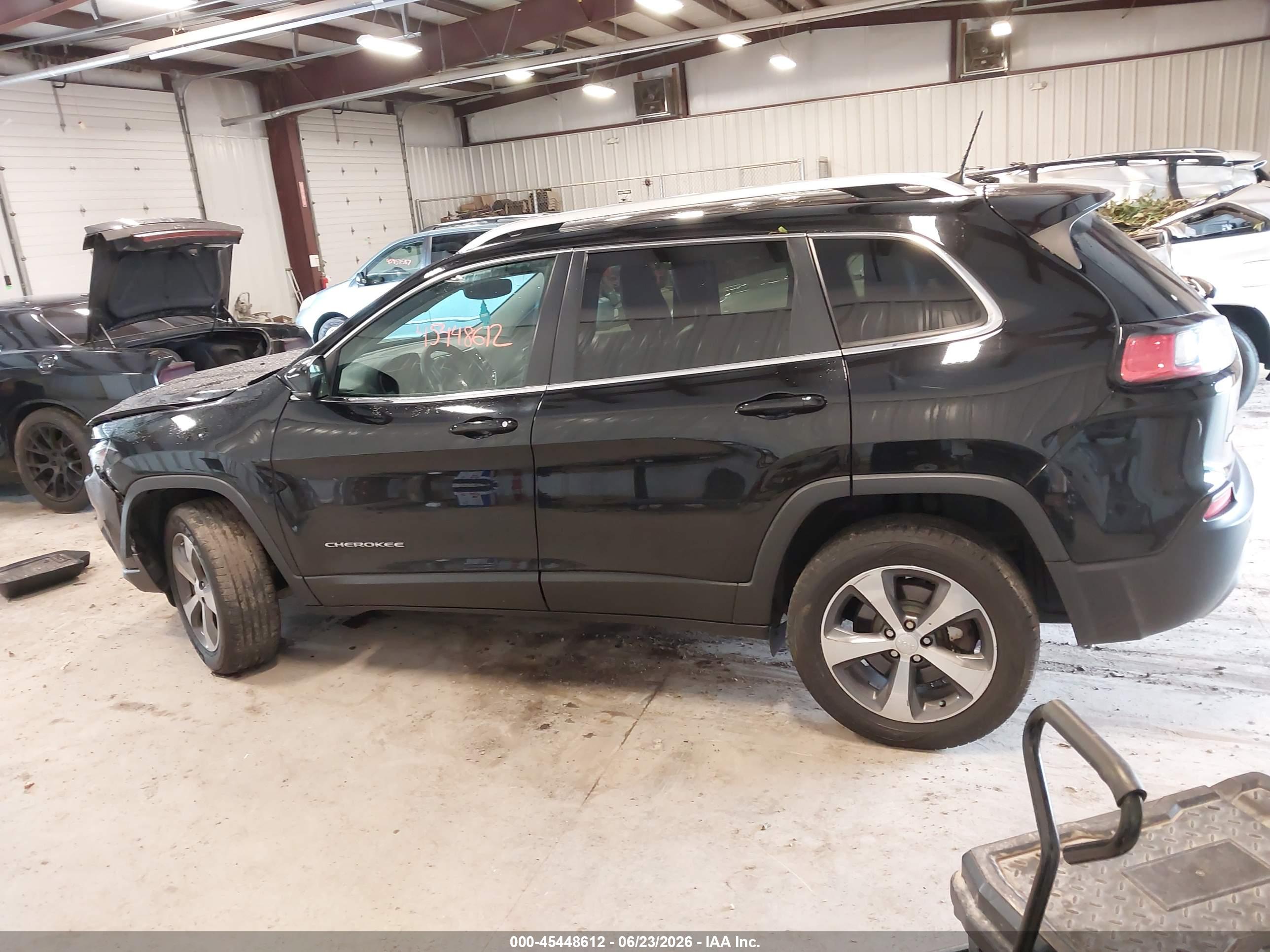 2019 JEEP CHEROKEE LIMITED 4X4