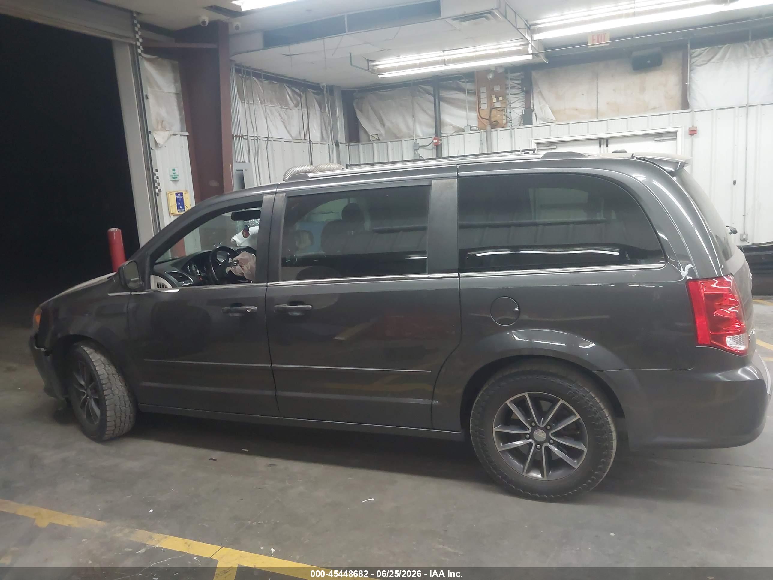 2017 DODGE GRAND CARAVAN SXT