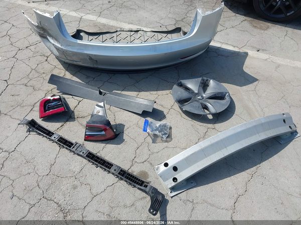 2018 TESLA MODEL 3 LONG RANGE/MID RANGE