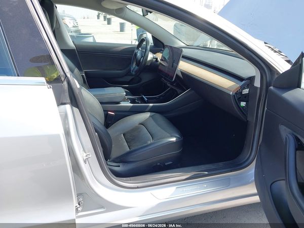 2018 TESLA MODEL 3 LONG RANGE/MID RANGE