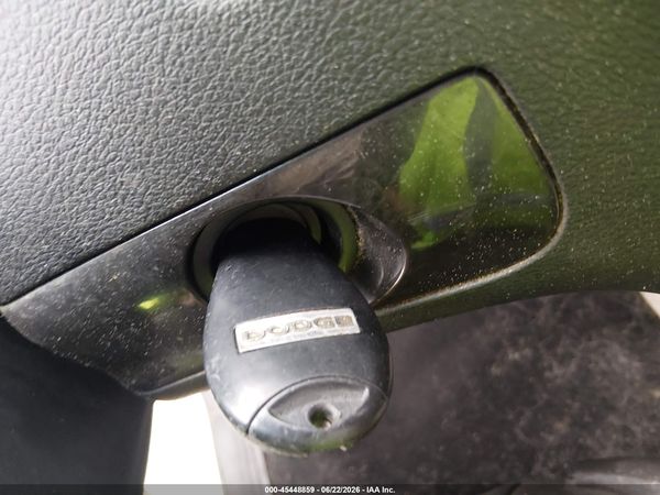 2012 DODGE GRAND CARAVAN CREW — I11