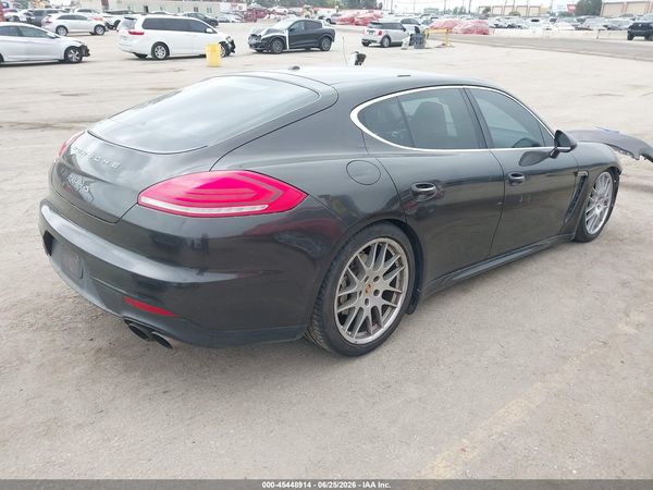 2014 PORSCHE PANAMERA 4S