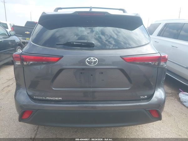 2021 TOYOTA HIGHLANDER XLE