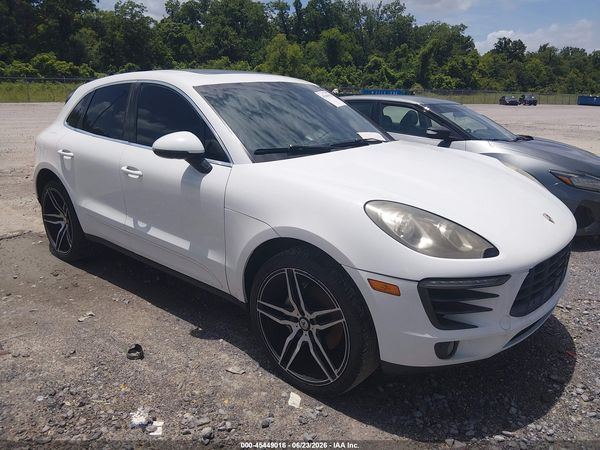 2015 PORSCHE MACAN S