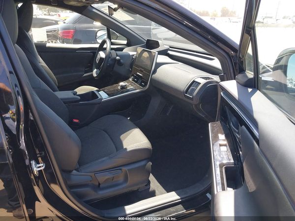 2024 TOYOTA BZ4X XLE