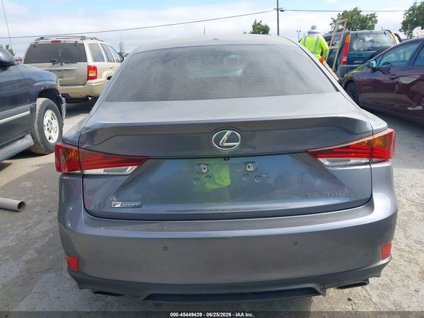 2018 LEXUS IS 300