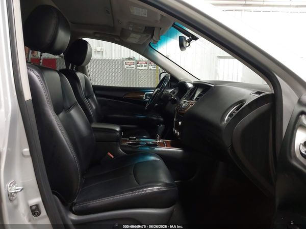 2018 NISSAN PATHFINDER PLATINUM — I5