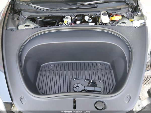 2026 TESLA MODEL 3