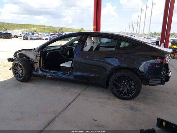 2026 TESLA MODEL 3