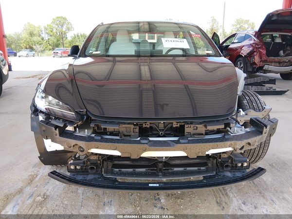 2026 TESLA MODEL 3