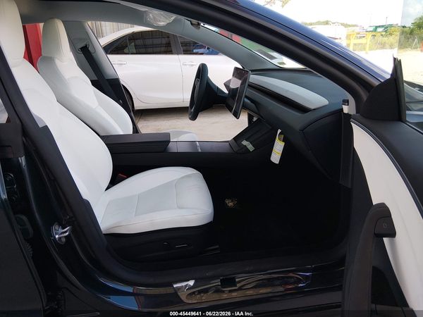 2026 TESLA MODEL 3
