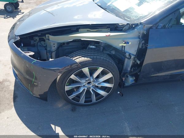 2026 TESLA MODEL 3