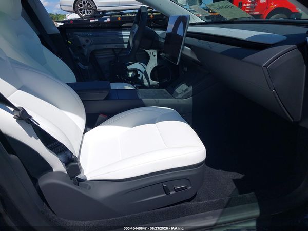 2026 TESLA MODEL 3
