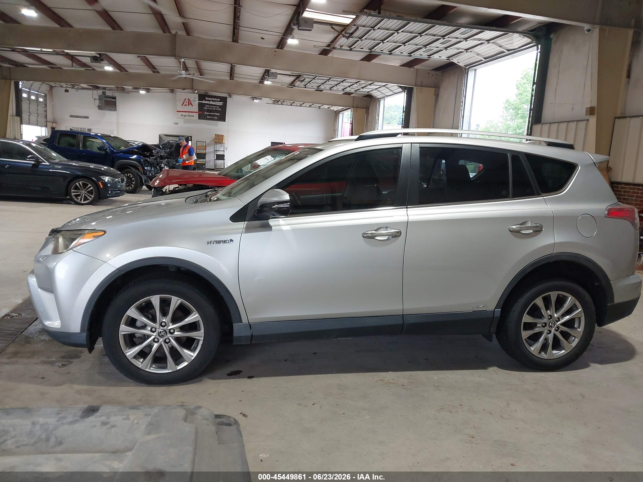 2016 TOYOTA RAV4 HYBRID LIMITED