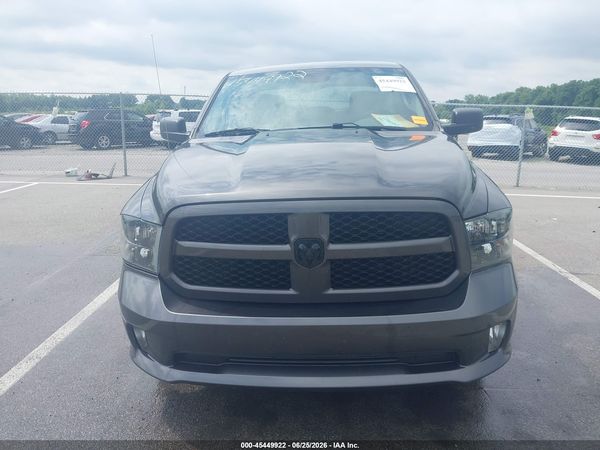 2019 RAM 1500 CLASSIC EXPRESS  4X4 5'7 BOX
