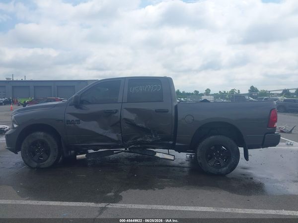 2019 RAM 1500 CLASSIC EXPRESS  4X4 5'7 BOX