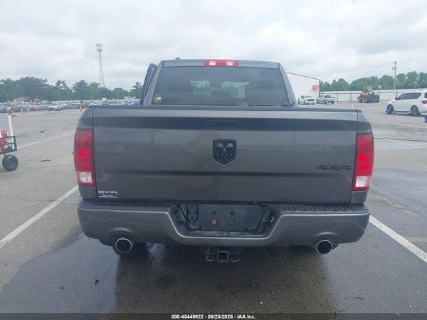 2019 RAM 1500 CLASSIC EXPRESS  4X4 5'7 BOX