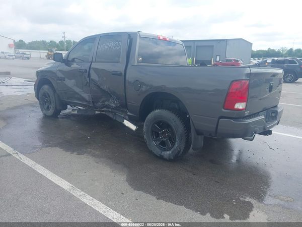 2019 RAM 1500 CLASSIC EXPRESS  4X4 5'7 BOX