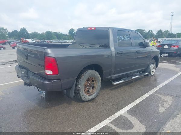 2019 RAM 1500 CLASSIC EXPRESS  4X4 5'7 BOX