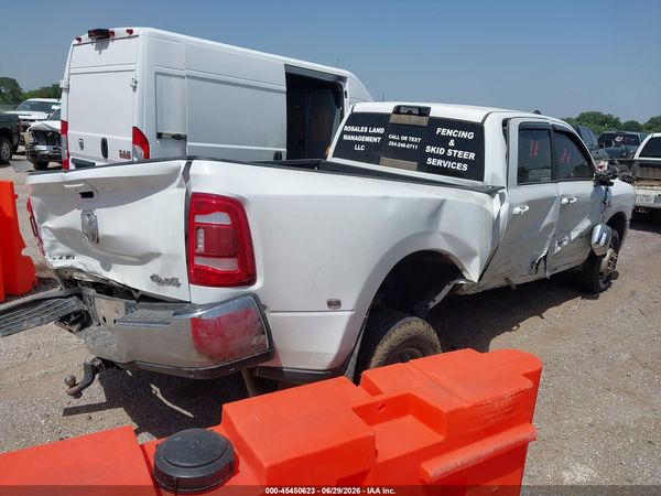 2024 RAM 3500 LARAMIE  4X4 8' BOX